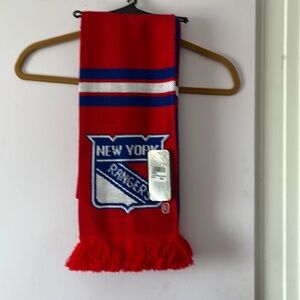 New York Rangers scarf -official NHL wear 100% acrylic-with tags never worn